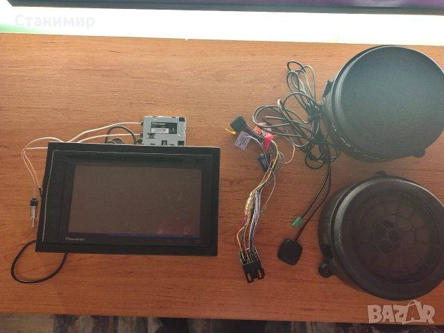 Продавам Мултимедия Pioneer с колони от Мерцедес C class, снимка 2 - Аудиосистеми - 55241026