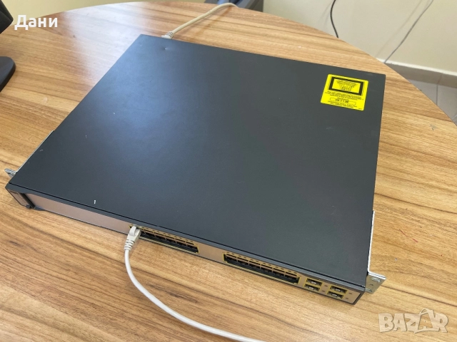 Гигабитов Суич Cisco Catalyst 3750G, снимка 6 - Суичове - 55228669