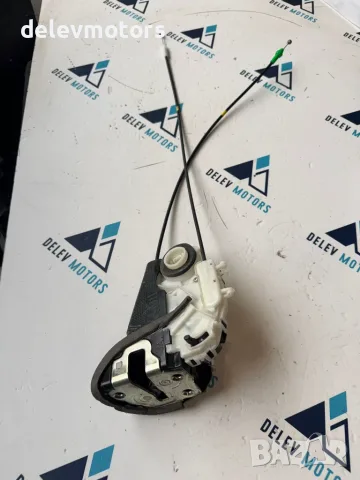 690600D310 задна лява брава от Toyota Yaris P13, 1.0i, 72 ph., 5 sp., engine 1KR-FE, KSP130 2020, снимка 5 - Части - 55573859