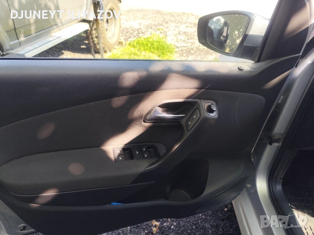 VW Polo 6R, снимка 8 - Автомобили и джипове - 54993318