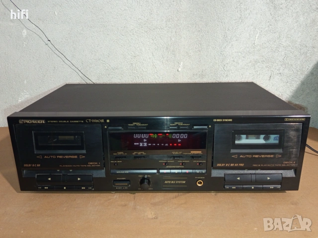 Двукасетен дек Pioneer CT-W601R