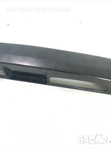 Задна черна лайсна за регистрационен номер за Hyundai Accent 1.5 Crdi (2004) 87371-25700, снимка 2 - Части - 54409506