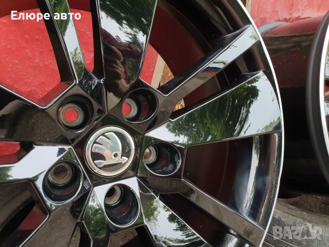 Джанти Шкода 5x112x8J18ет44, снимка 7 - Гуми и джанти - 54480968