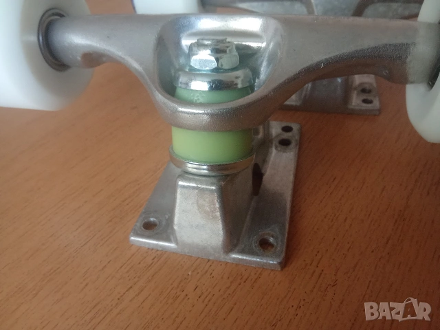 Машинки за скейт с колелца за професионален скейтборд Element, снимка 2 - Скейтборд, ховърборд, уейвборд - 53997441