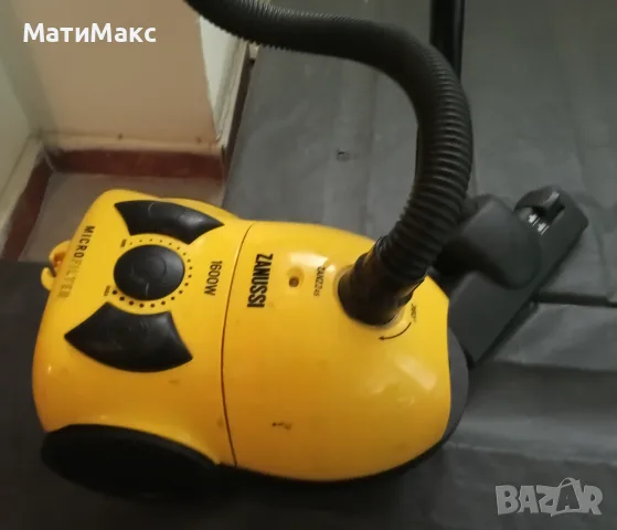 Прахосмукачка ZANUSSI 1600W, снимка 3 - Прахосмукачки - 55429228