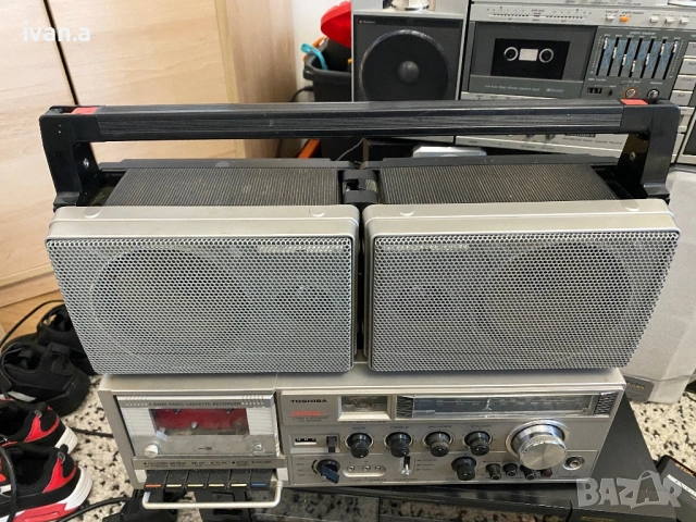 Toshiba RT-8740, снимка 2 - Радиокасетофони, транзистори - 54455756