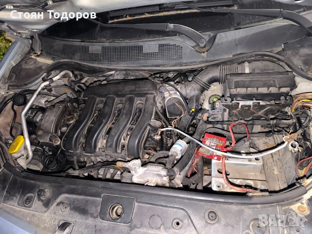 Рено Меган 1.6 16v, снимка 6 - Автомобили и джипове - 54463086