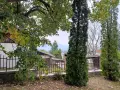 Уютна вила с панорамна гледка и голям озеленен двор в Троянския балкан, снимка 16