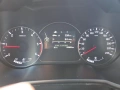 Продава Kia Carens, семеен автомобил в отлично състояние, снимка 13