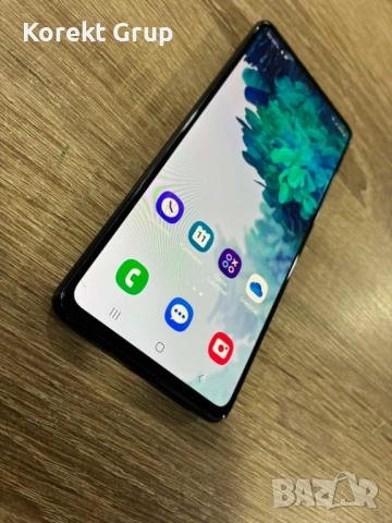 Samsung Galaxy 20FE, снимка 4 - Samsung - 54497520