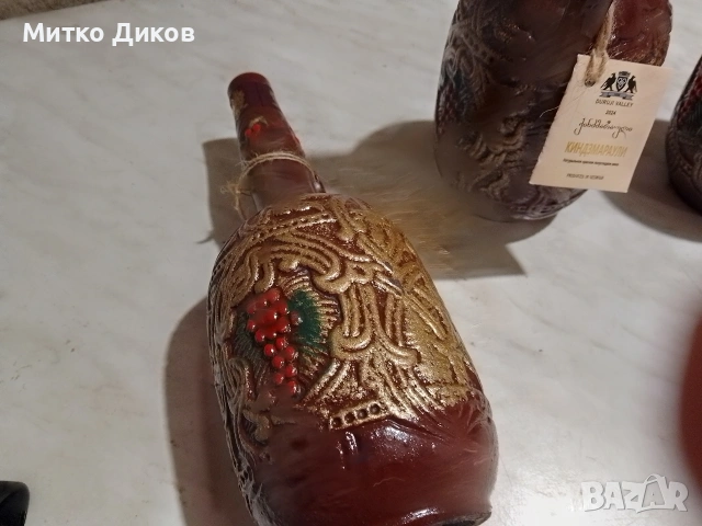 Киндзмараули грузинска нова керамична бутилка ръчно декорирана 750 млл- има 3 броя, снимка 7 - Декорация за дома - 54472120