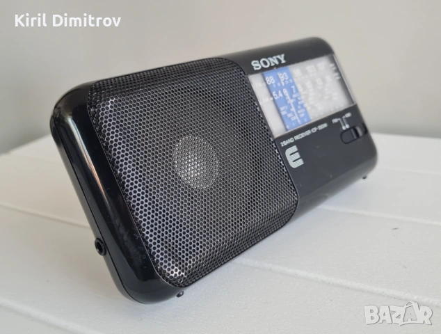 радио приемник Sony ICF-350W, снимка 4 - Радиокасетофони, транзистори - 54421408