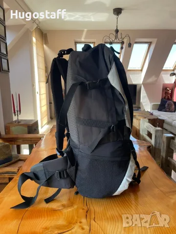 Туристическа раница голям обем Lowe Alpine Walkabout ND60 в черно и сиво, снимка 4 - Раници - 55450505