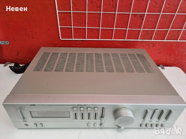 Усилвател JVC A-X4, снимка 3 - Ресийвъри, усилватели, смесителни пултове - 54808281