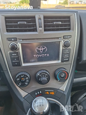 Toyota Verso S, снимка 9 - Автомобили и джипове - 54839611