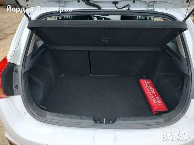 Kia Ceed 1.4 16V , снимка 3 - Автомобили и джипове - 55176783