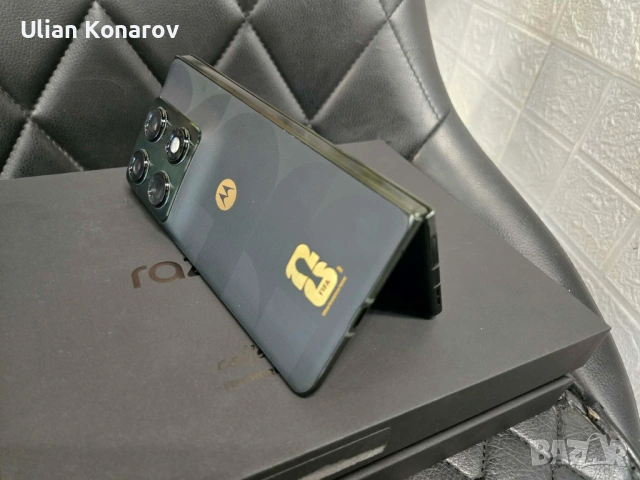 Motorola Razr Fold 512Gb Fifa Edition, снимка 3 - Motorola - 54616767
