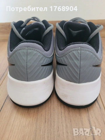 Като нови!Мъжки маратонки Nike-42номер, снимка 4 - Маратонки - 54563180
