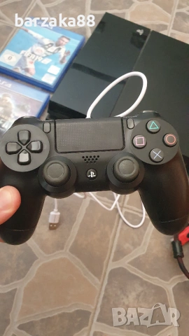 PS4 Fat 500 gb. + джойстик + нови кабели + 2 игри, снимка 2 - PlayStation конзоли - 55122374