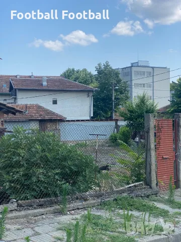 Продава се къща с двор, снимка 2 - Къщи - 55357849