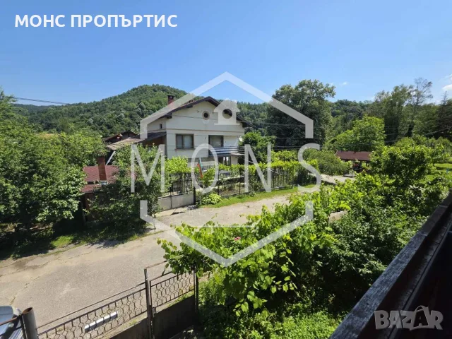 Двуетажна просторна къща в село Стоките, обл. Габрово., снимка 18 - Къщи - 55349179