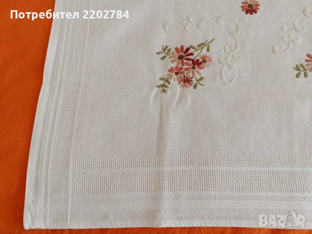 Битови, бродирани карета за маса , снимка 15 - Покривки за маси - 55639533