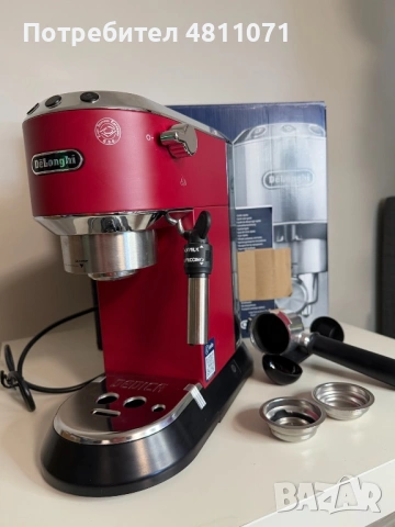 Еспресо кафемашина Delonghi Dedica EC685.BK, снимка 3 - Кафемашини - 54347326