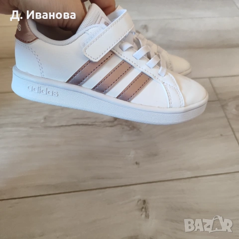 Адидас , снимка 4 - Детски маратонки - 54706107