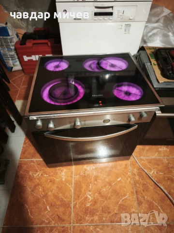 Печка за вграждане Miele H4304E, снимка 3 - Печки, фурни - 54438844