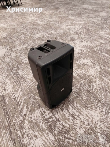Една тонколона RCF 315A