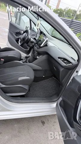 Peugeot 208 1.2 active, снимка 8 - Автомобили и джипове - 55365226