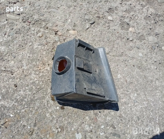 Ляв Мигач VW Пасат 3, снимка 4 - Части - 54373965