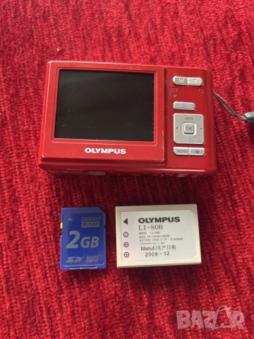 червен цифров фотоапарат Olympus T-100, снимка 3 - Фотоапарати - 55391702