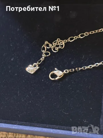 Елегантно колие Swarovski Elated с голям фасетиран кристал в нежен розов цвят, снимка 3 - Колиета, медальони, синджири - 55420481