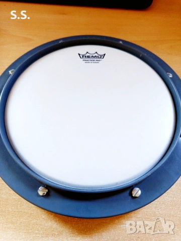 Практис пад на Remo 8" и палки на Vic Firth 5B , снимка 2 - Ударни инструменти - 55196592