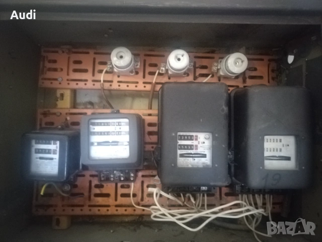 Метално електрическо табло за външен монтаж. Здрава масивна и качествена изработка , снимка 3 - Разклонители и удължители - 54174173