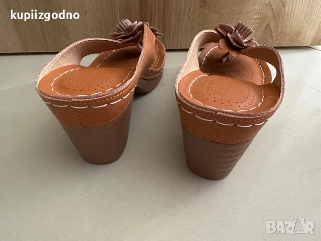 Нови стилни дамски кафяви кожени чехли с ортопедична дишаща подметка, размер 37, кафяви, снимка 4 - Чехли - 54878295