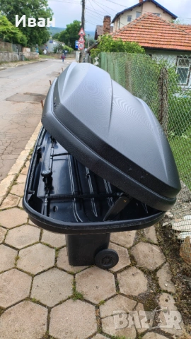 Автобокс Thule Touring L 420l + аеродинамични греди Thule , снимка 5 - Аксесоари и консумативи - 54880283