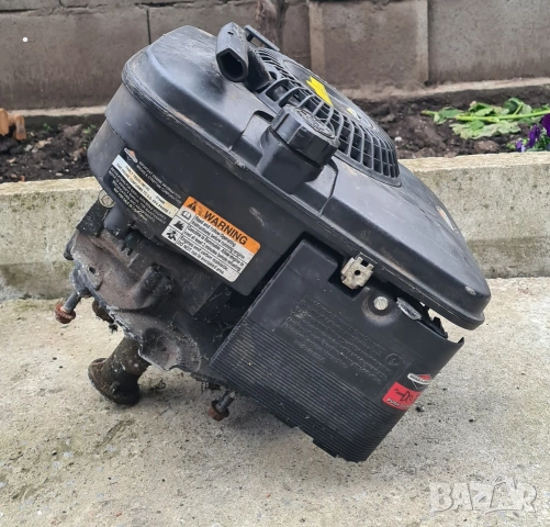 Двигател с вертикален вал Briggs & Stratton за косачка мотофреза, снимка 4 - Градинска техника - 54621929