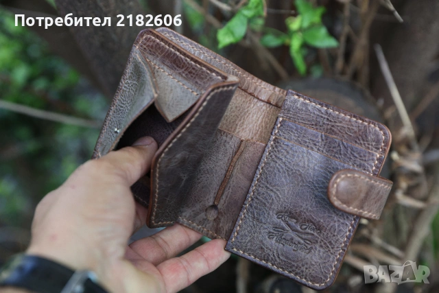 Продавам ръчно изработен портфейл от естествена кожа, снимка 4 - Портфейли, портмонета - 54484413