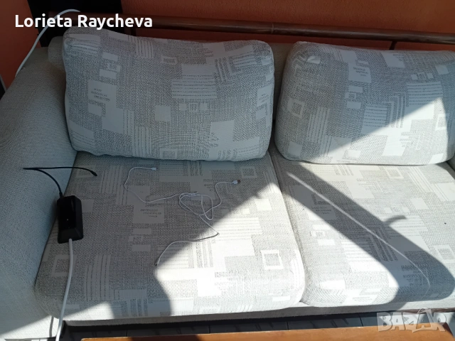 Продавам диван + дървена маса