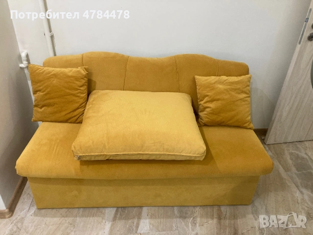 Малък кухненски диван и три стола, снимка 4 - Дивани и мека мебел - 54067255