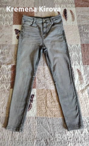 Нови дънки Zara. Размер EUR 44. Сиви., снимка 2 - Дънки - 54696177