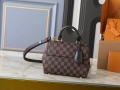 Дамска чанта Louise Vuitton , снимка 1
