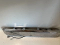 Задна хромирана лайсна за регистрационен номер за Nissan Pathfinder 2.5 DCI (2009) 90810-EB56, снимка 2