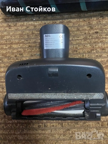 Безкабелна прахосмукачка AEG QX8, снимка 3 - Прахосмукачки - 54364836