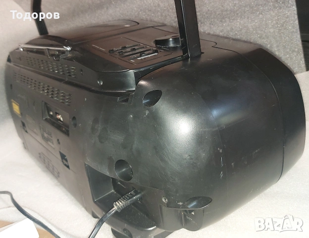Samsung RCD-2600 двукасетъчен стерео радиокасетофон , снимка 13 - Радиокасетофони, транзистори - 54670859