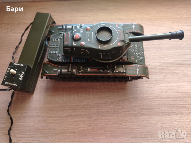 Стара метална играчка танк M-40 Walker Bulldog с дистанционно управление, Япония