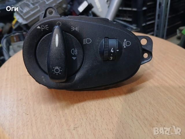 Ключ светлини за Форд Фокус 98AG 13A024 CF / 98AG13D024CF