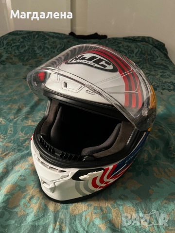 HJC RPHA 1 Red Bull Austin GP - Размер S - Отлично състояние, снимка 4 - Аксесоари и консумативи - 55069513